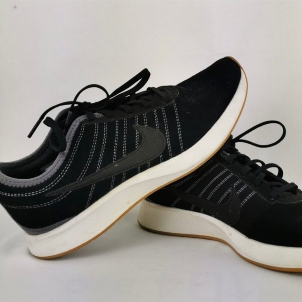 Nike women shoes